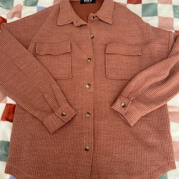 blue b Tops - Ribbed Button-Up Shirt in brown/tan